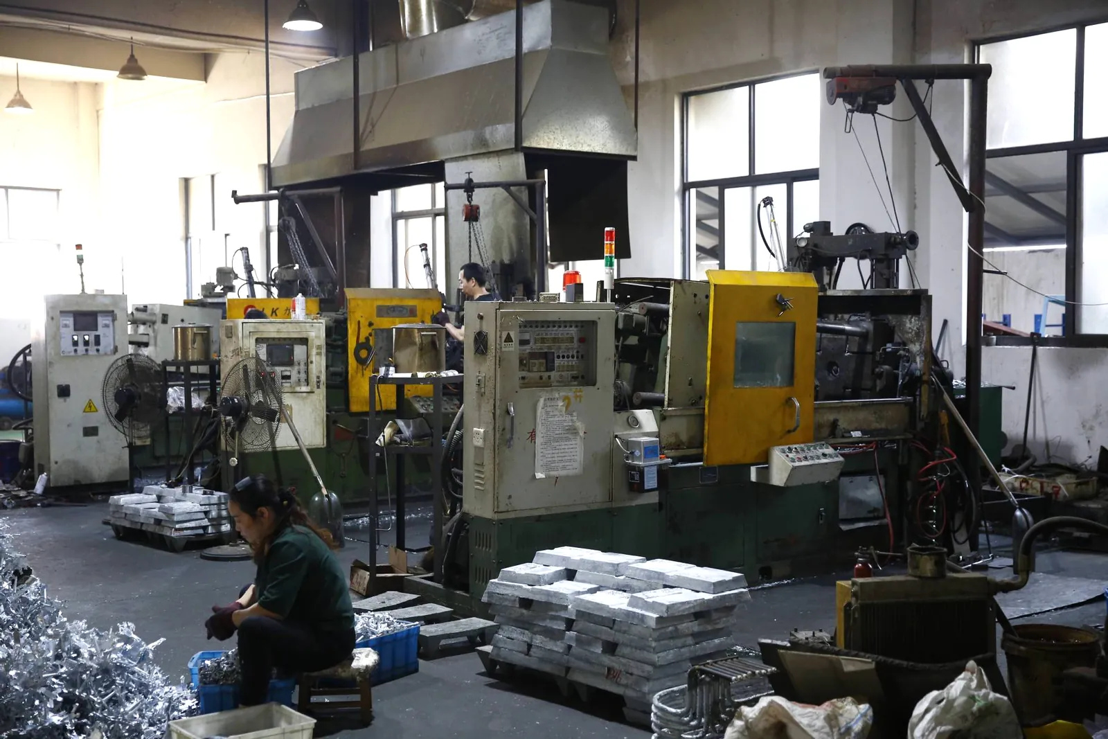 Metal forming and production equipment at Extra Dream